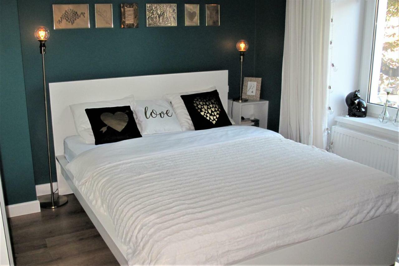 Apartament By The Way Apartment Вроцлав Екстериор снимка