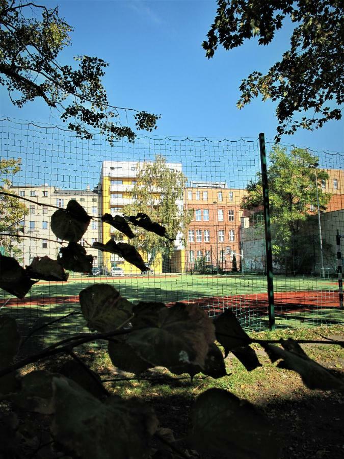 Apartament By The Way Apartment Вроцлав Екстериор снимка